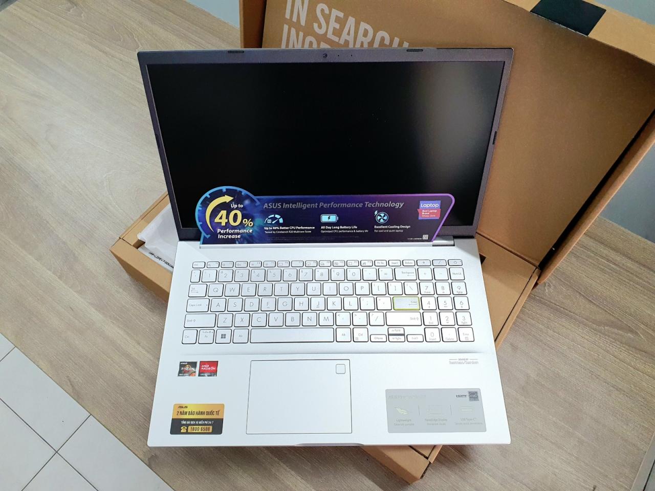 Laptop Asus Vivobook M513UA-EJ704W